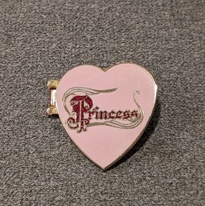 2008 Disney Trading Pin Princess Gang Hinged Opening Gold Pink Heart Locket